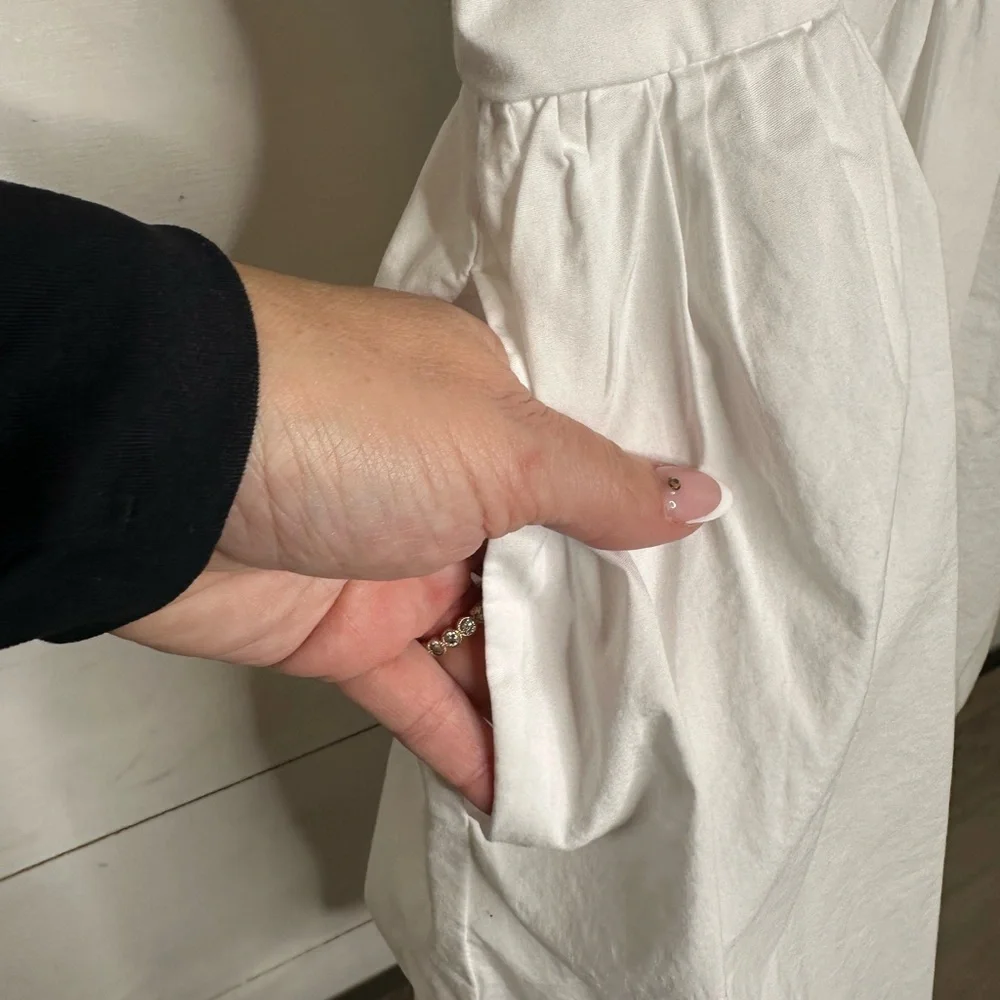 Express Poplin Mini Bubble White Spaghetti Strap V-Neck Dress - Picture 4 of 5